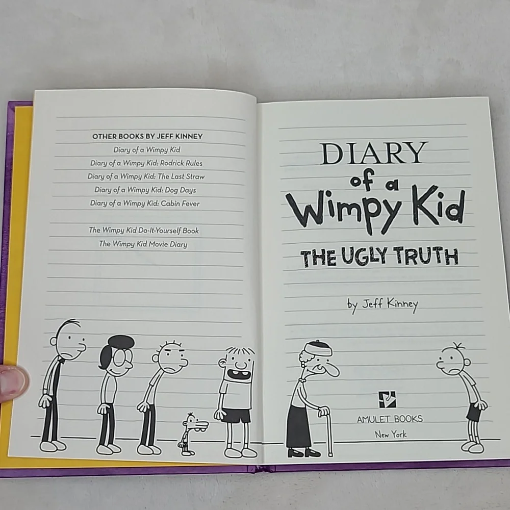 Kids/Children's Illustrated Fun Diary of a Wimpy Kid Two Book Set Book 2/Book 5